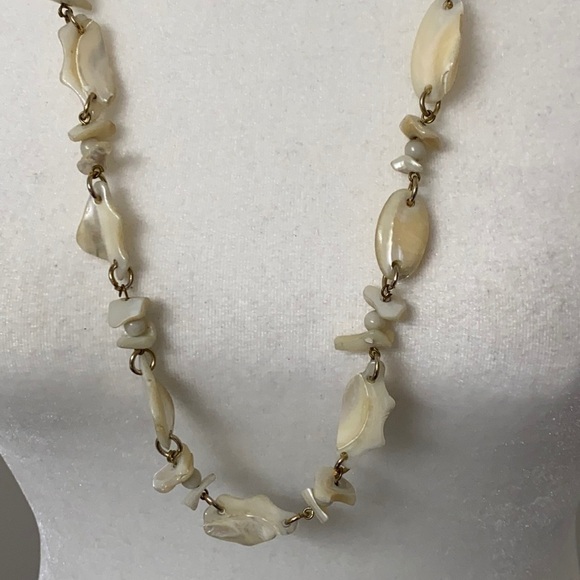Iridescent Seashell Beach Party Summer Long Necklace Vintage - Picture 10 of 16